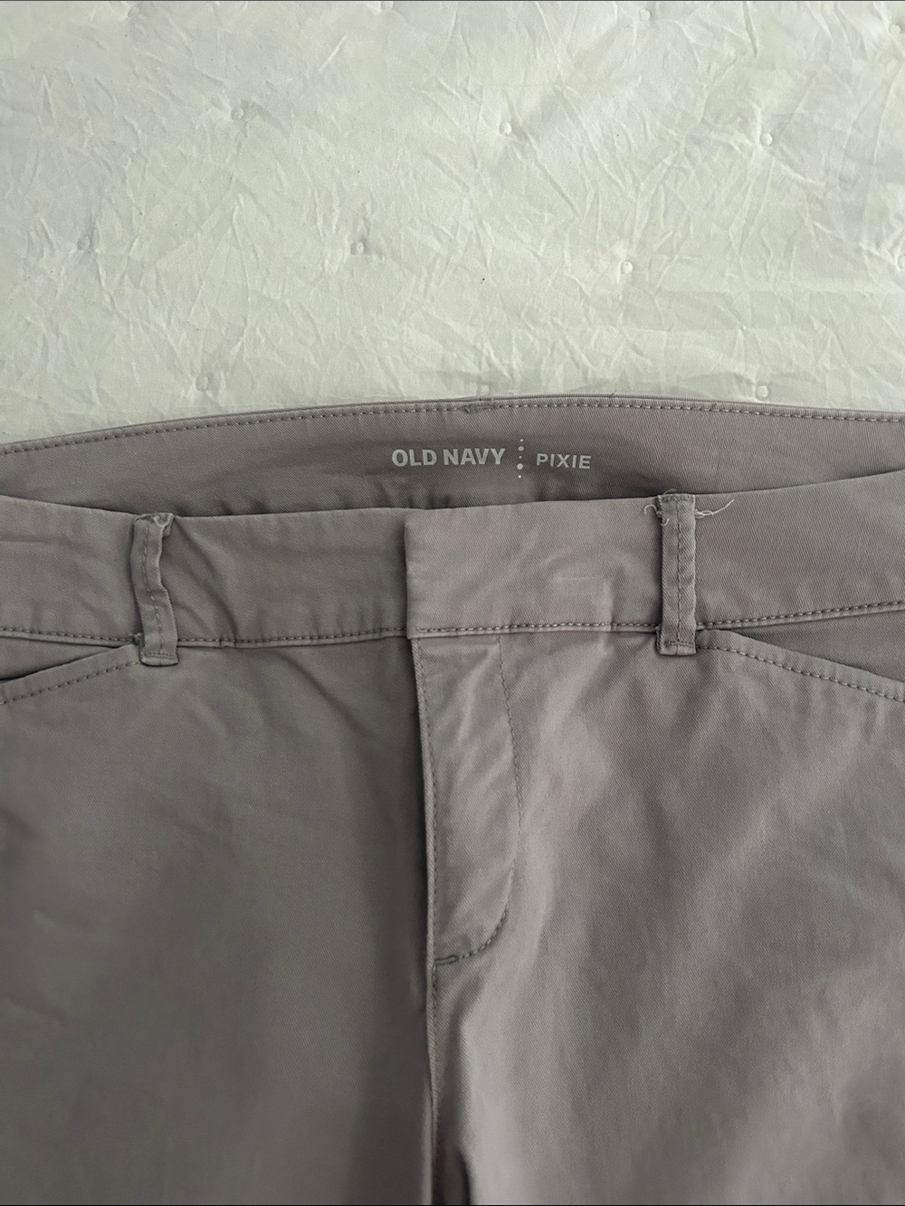 Old Navy Pixie Men’s Light Gray Chinos